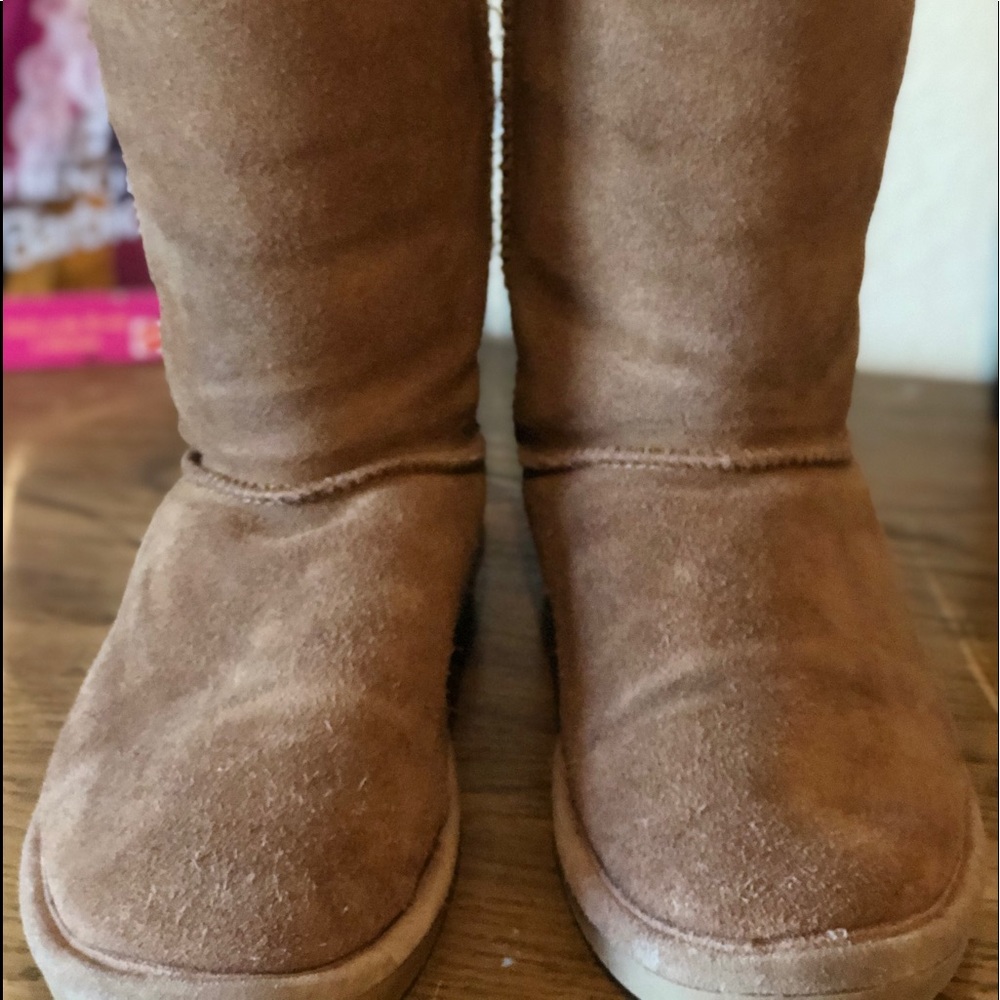 BearPaw Boots